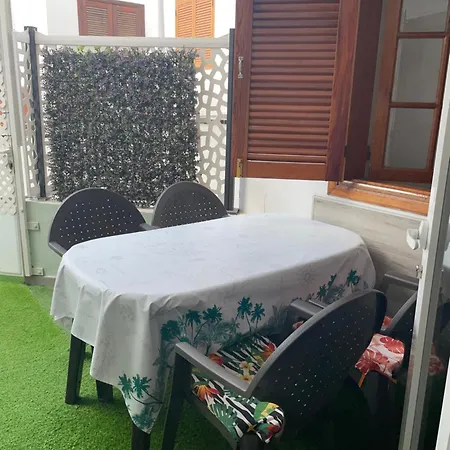 Sofia Cristianos Appartamento *