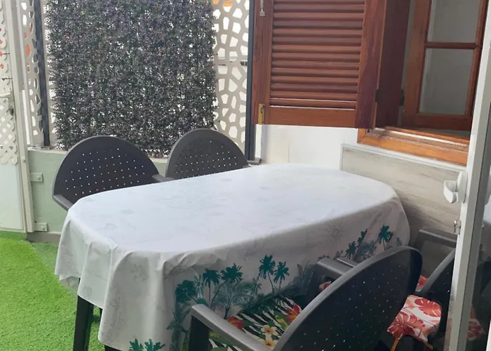 Sofia Cristianos Apartment *