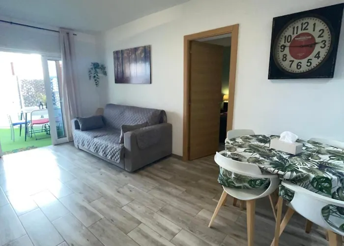 Sofia Cristianos Apartment *